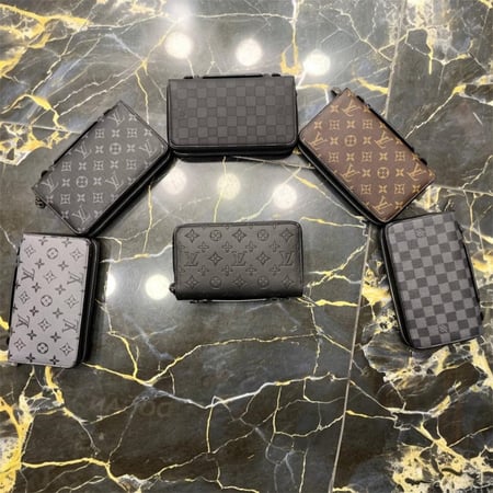 شنطة لويس فيتون ميني زيبي متعددة الأغراض