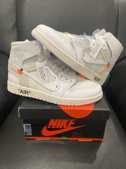 Off-White x Air Jordan 1 Retro High OG 'UNC