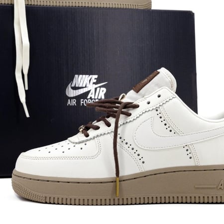 NIKE WOMEN'S AIR FORCE 1 '07 LX "BROGUE"