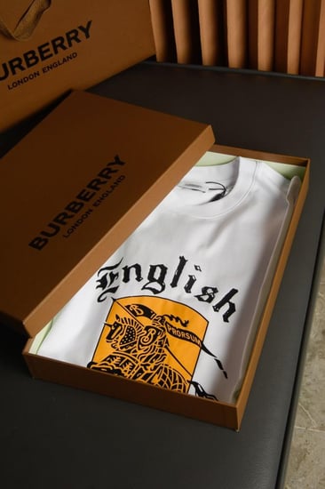 Authentic Burberry War Horse Knight BurberryCotton T-Shirt