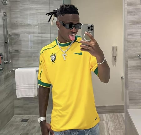 تيشيرت البرازيل 1998 كلاسيك اصدار شركة نايك