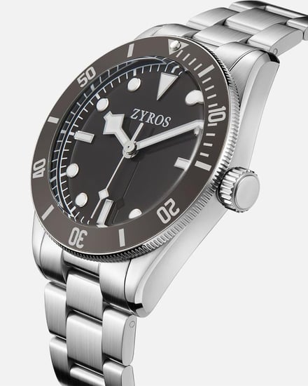 ساعة مد الرجالية من الستيل باللون الفضي