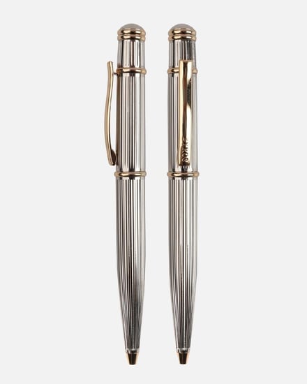 طقم هدية رجالي مميز بلون فضي وذهبي