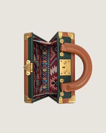 شنطة مُرجان النسائية من الجلد بلون بني و أخضر