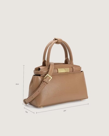 شنطة نسائية من الجلد الفاخر بلون بني