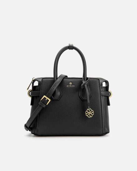 شنطة نسائية من الجلد الفاخر بلون أسود