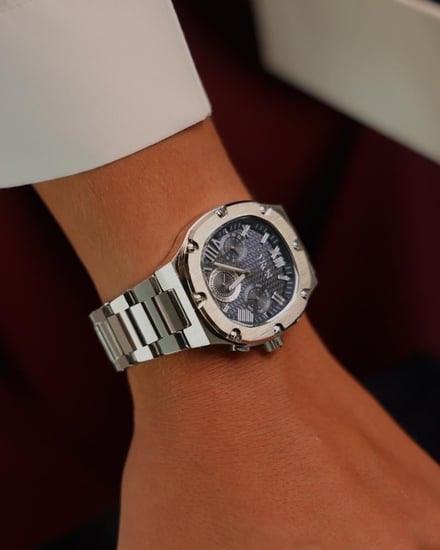 هدية رجالية من ساعة وقماش شتوي وعود فاخر