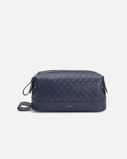 شنطة رجالية تكمل أناقتك بلون أزرق