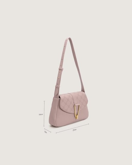 شنطة لاطلالتك العملية باللون الأرجواني