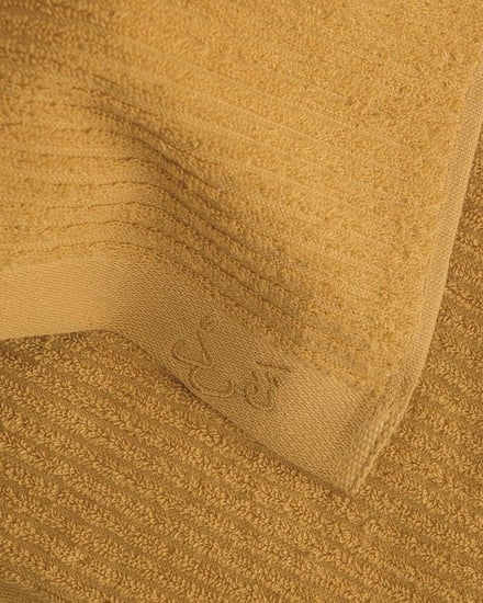 طقم من منشفتين كلاسيك بلون أصفر