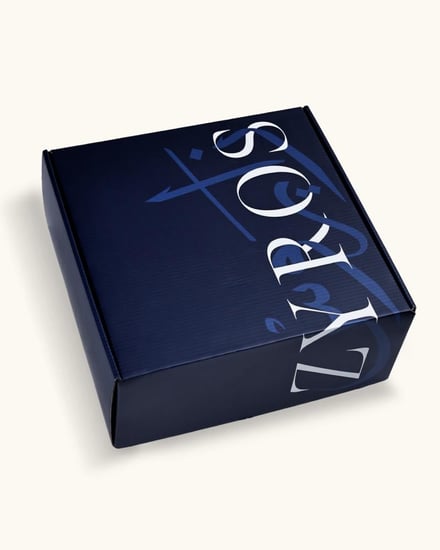 طقم رجالي ملكي مناسب للإهداء الساعة بلون فضي وذهبي