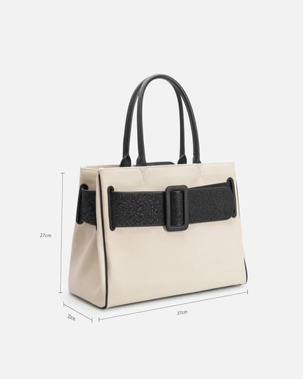 شنطة نسائية كلاسيك بلون أبيض