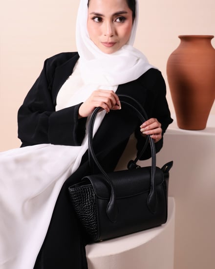 شنطة أناقة النسائية جلد بلون أسود