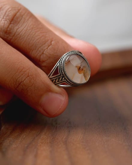 خاتم فضة رجالي فاخر بحجر العقيق اليماني