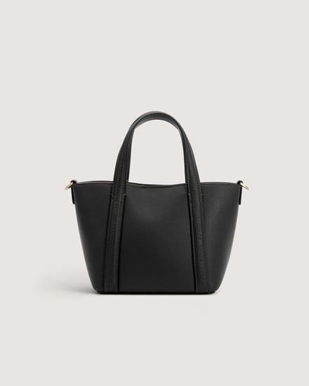 شنطة نسائية بمقاس متوسط بلون أسود