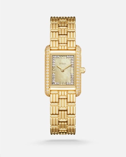 هدية نسائية ساعة وشنطة بتصميم ملفت