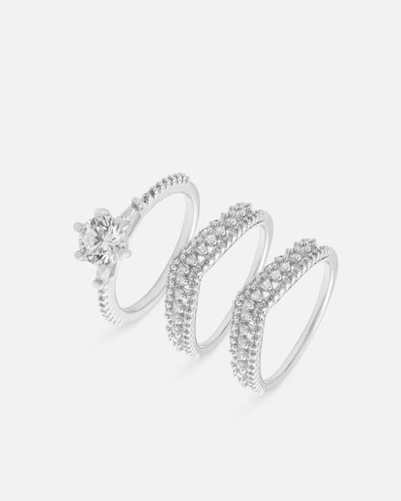 طقم ثلاث خواتم نسائية بتصميم فاخر بلون فضي