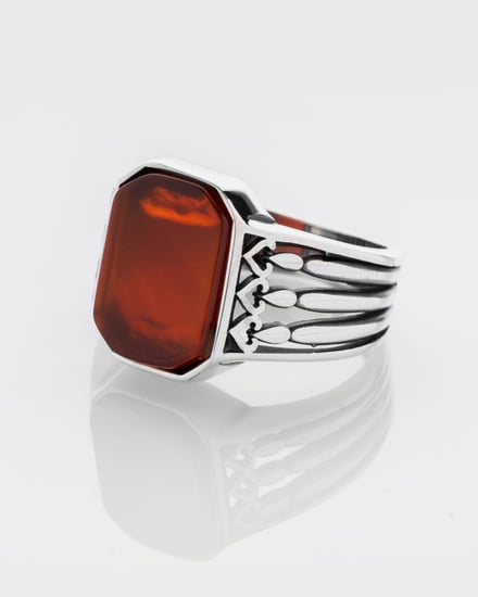 خاتم فضة رجالي فاخر بحجر عقيق عودي