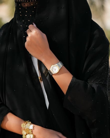 ساعة نسائية ستيل بلون فضي و ذهبي