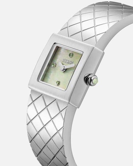 ساعة نسائية ستيل باللون الفضي