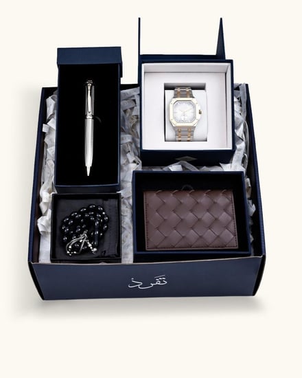طقم رجالي ملكي مناسب للإهداء الساعة بلون فضي وذهبي