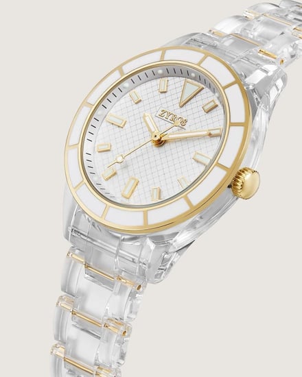 ساعة ذكرى نسائية لطلة مختلفة بسير أبيض شفاف