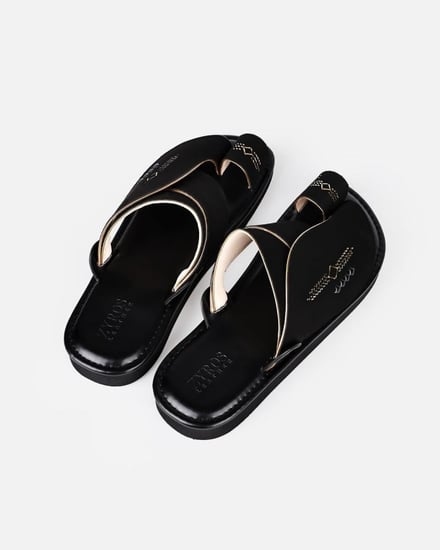 حذاء رجالي من الجلد المخمل باللون الأسود