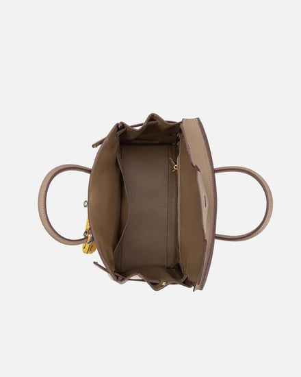 شنطة نسائية واسعة بلون بني فاتح وبيج