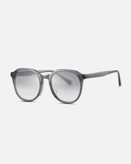 هدية نسائية من ساعة وسلسال ونظارة