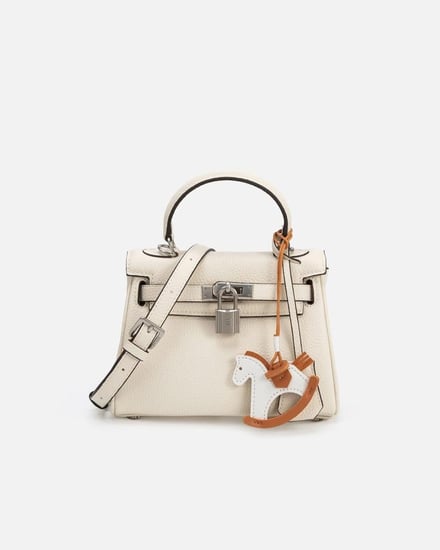 شنطة نسائية لإطلالتك في كل الأوقات بلون بيج