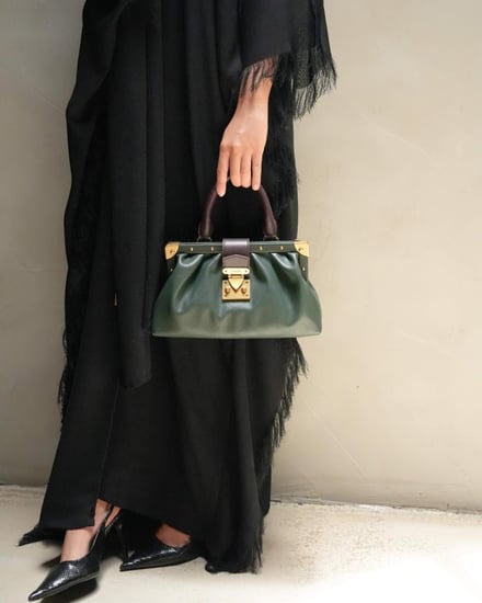 شنطة نسائية مميزة بلون أخضر