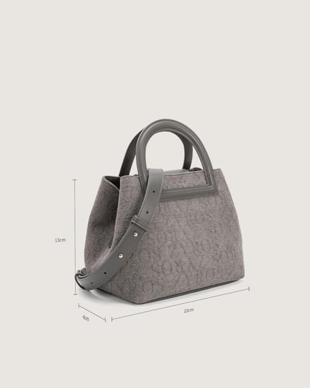 شنطة نسائية من القماش الجينز بلون رمادي