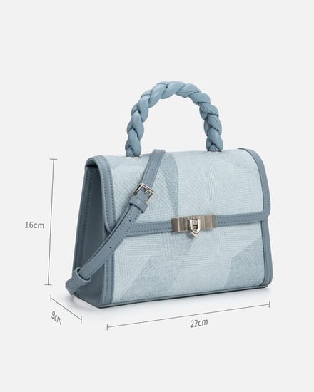 شنطة نسائية بتصميم عصري بلون أزرق