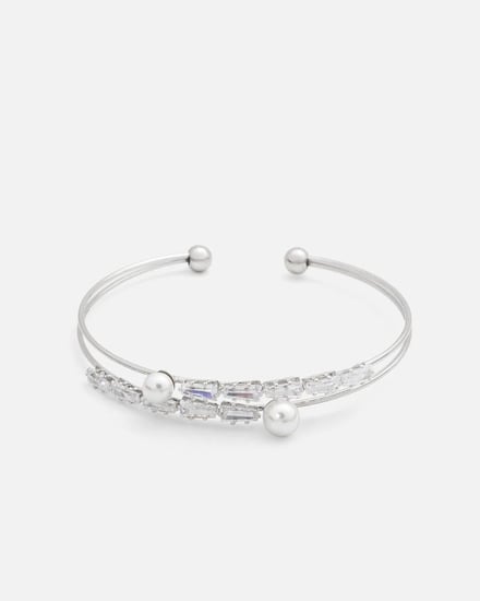 طقم نسائي أساور وساعة جلد بلون أسود