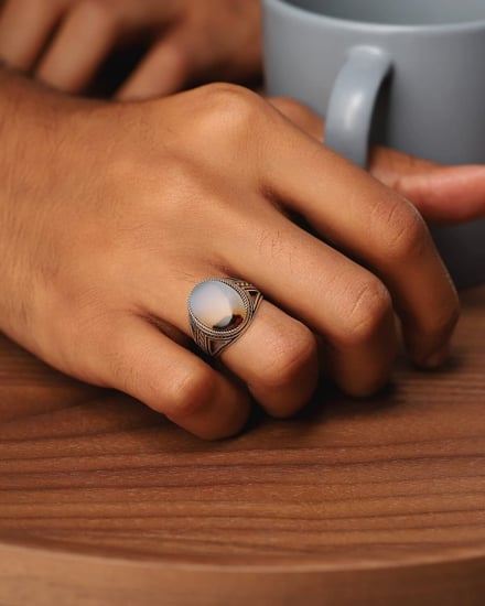 خاتم فضة رجالي فاخر بحجر العقيق اليماني