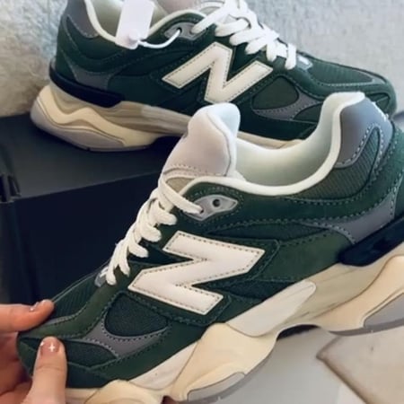 NEW BALANCE 9060 "Green Suede"