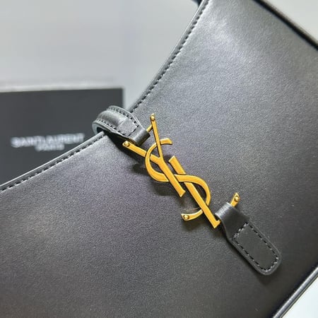 شنطة سان لوران