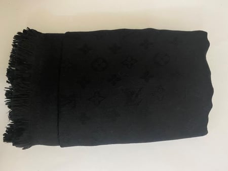 سكارف لويس فيتون اشكال متعددة