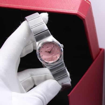 ساعة اوميقا