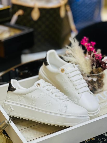 حذاء لويس فيتون