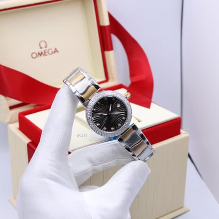 ساعة اوميقا