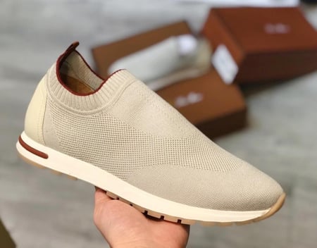 حذاء لورو بيانا