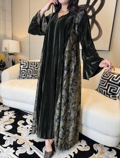 جلابية مخمل راقية زيتوني-متجر جلابيات فاشن للأزياء الراقية