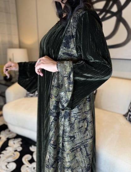 جلابية مخمل زيتوني داكن راقية