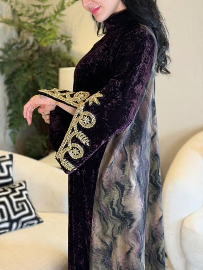 جلابية مخمل شك عالاكمام  بنفسجي داكن-متجر جلابيات فاشن للازياء الراقية