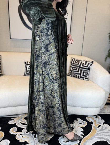 جلابية مخمل راقية زيتوني-متجر جلابيات فاشن للأزياء الراقية