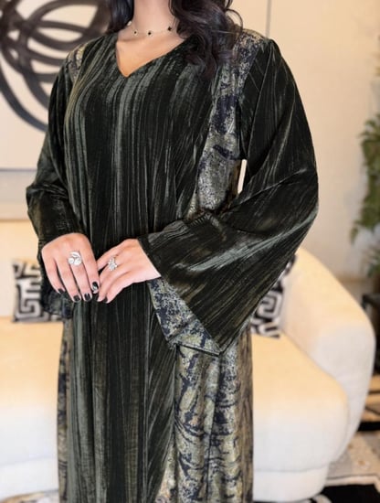 جلابية مخمل راقية زيتوني-متجر جلابيات فاشن للأزياء الراقية