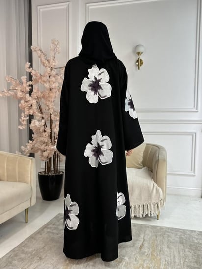 عباية وردها جوري