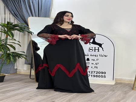 جلابية مع تطريز بكرستال