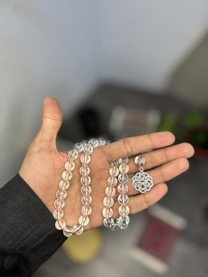 سبحة بكلايت شفافة خيط ابيض